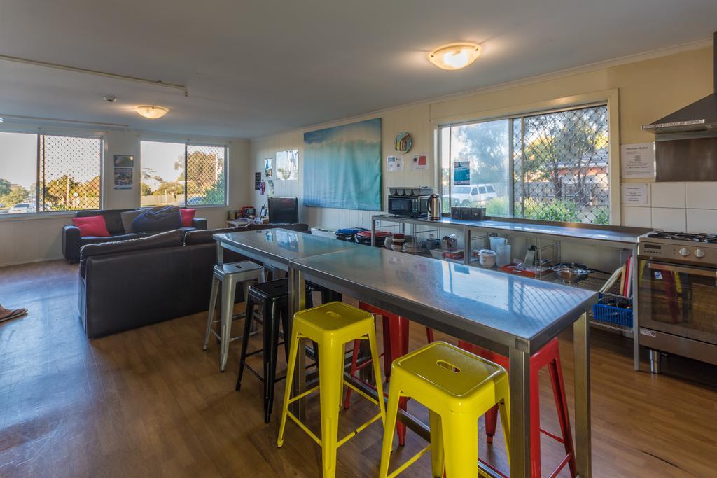 A Pousada Bells Beach Backpackers Torquay Exterior foto